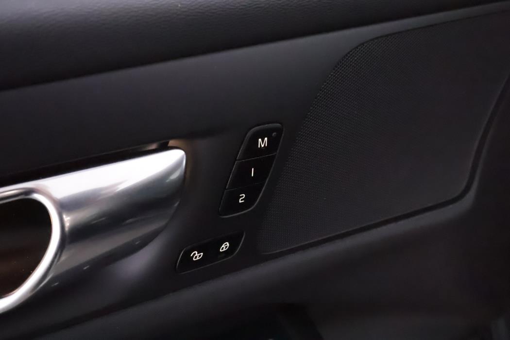 VOLVO V60 Cross Country 2022