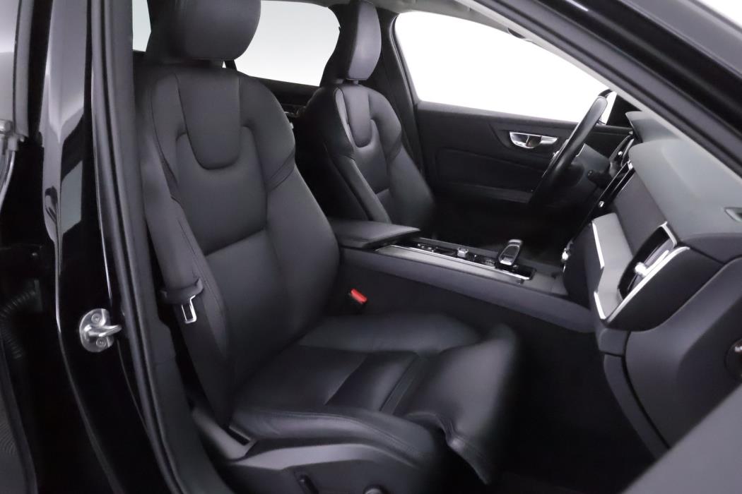 VOLVO V60 Cross Country 2022