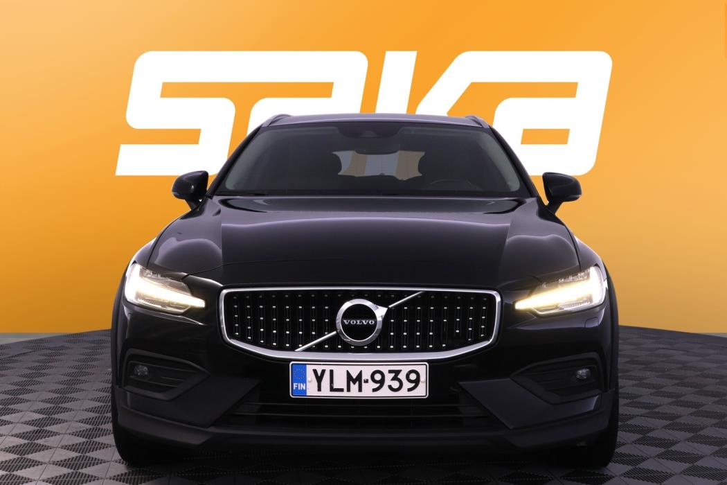 VOLVO V60 Cross Country 2022
