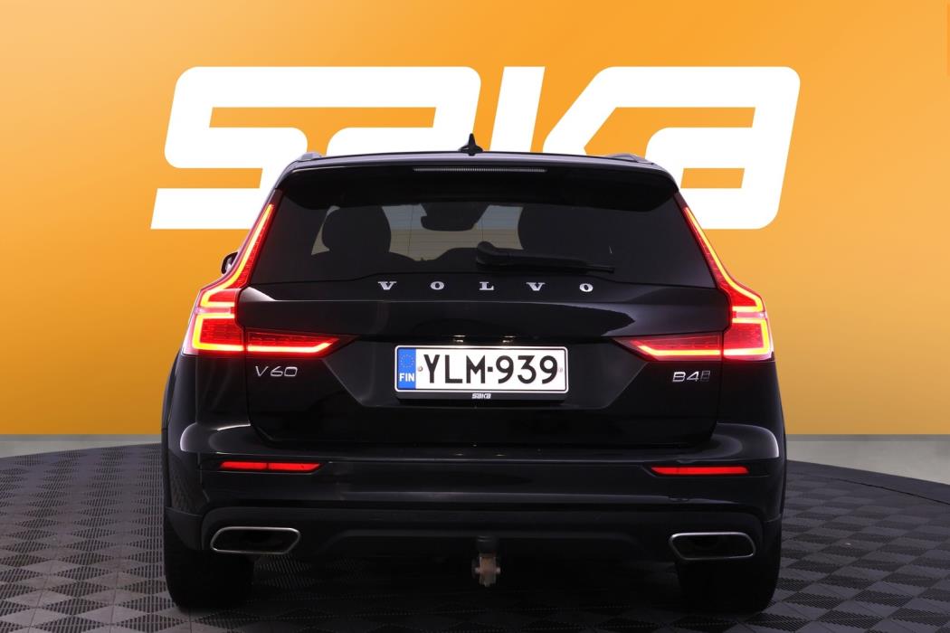 VOLVO V60 Cross Country 2022