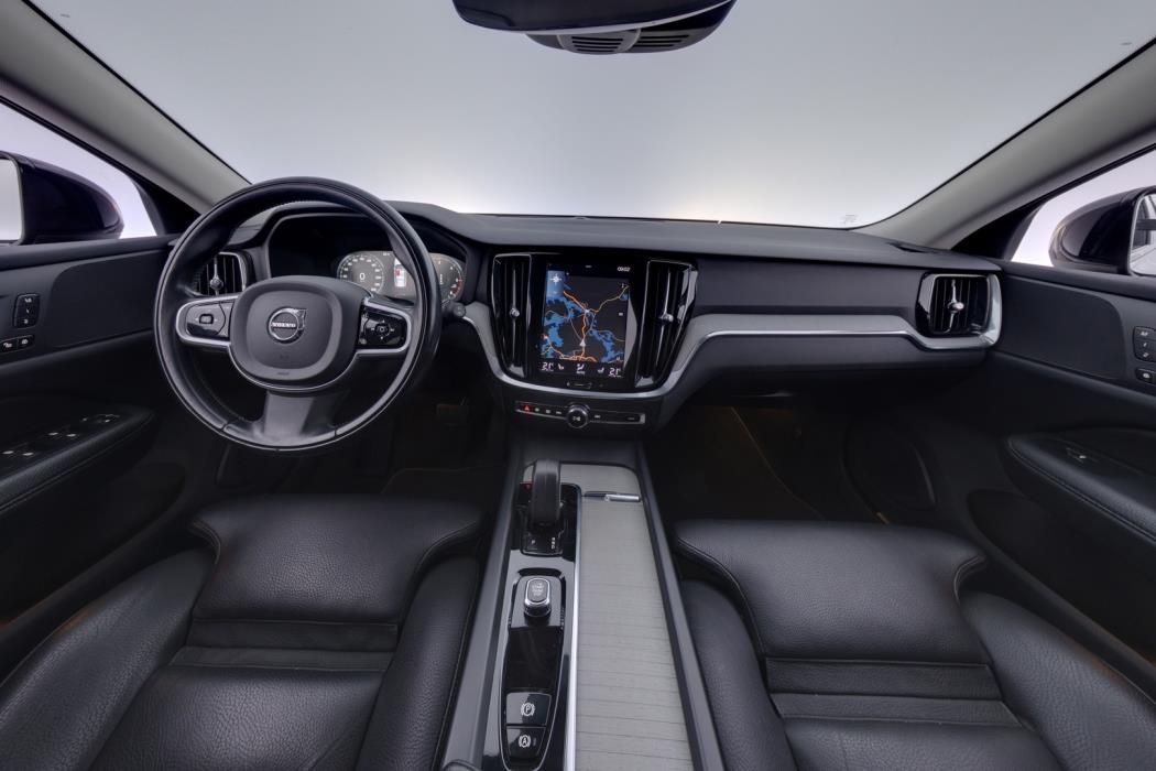 VOLVO V60 Cross Country 2022