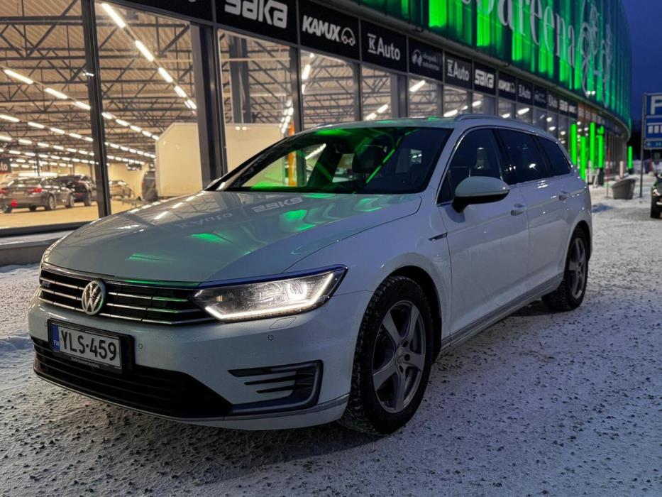 VOLKSWAGEN Passat 2017