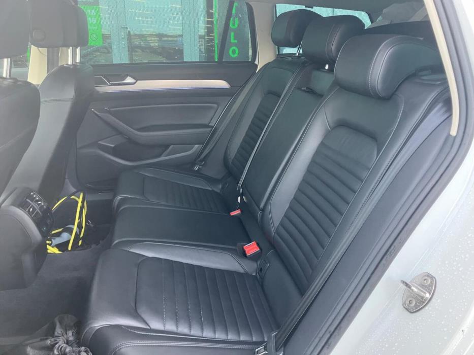 VOLKSWAGEN Passat 2019
