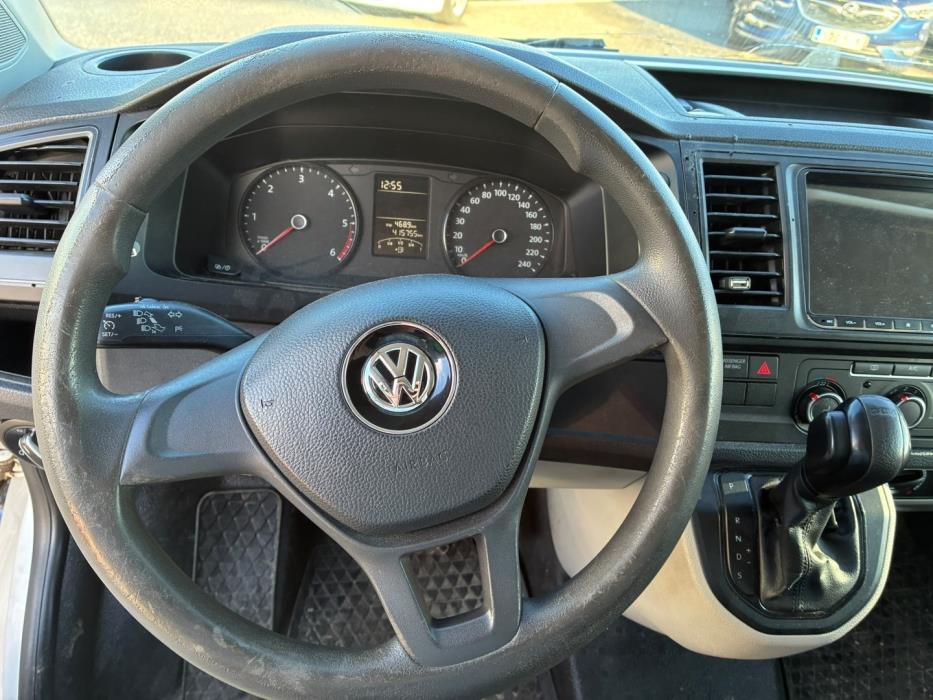 VOLKSWAGEN Transporter 2016