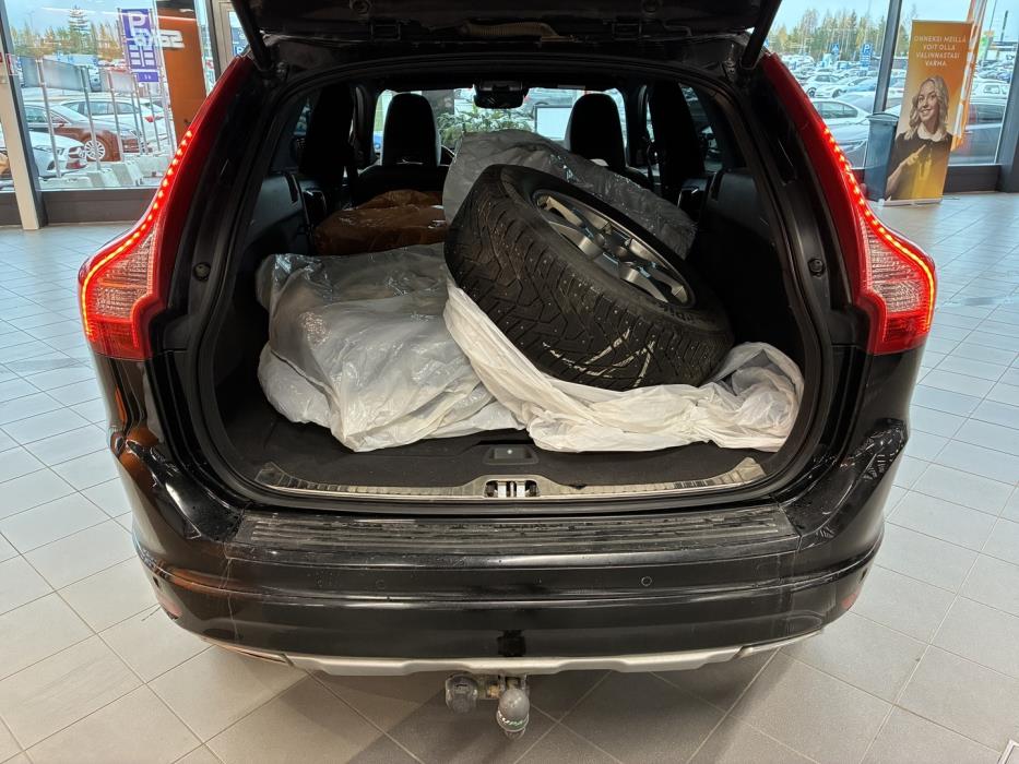 VOLVO XC60 2017