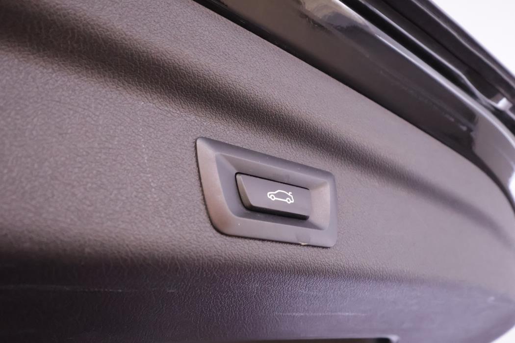 BMW 225 2023