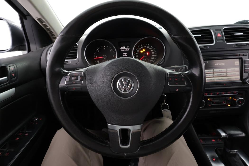 VOLKSWAGEN Golf 2010