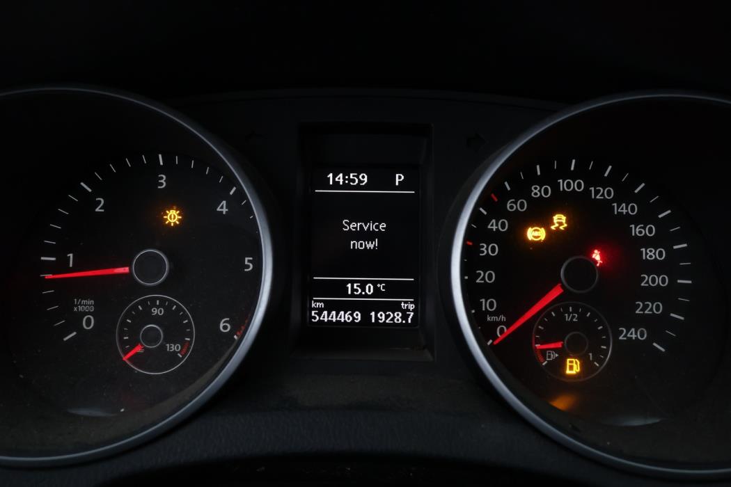 VOLKSWAGEN Golf 2010