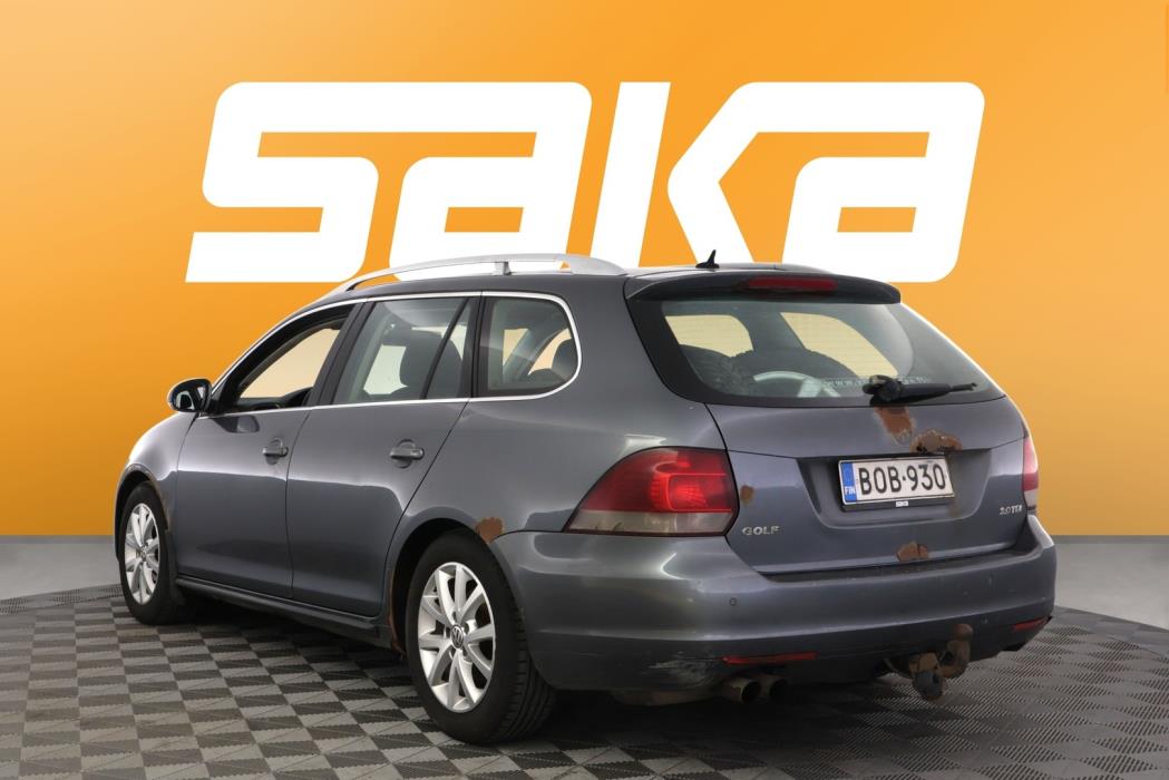 VOLKSWAGEN Golf 2010