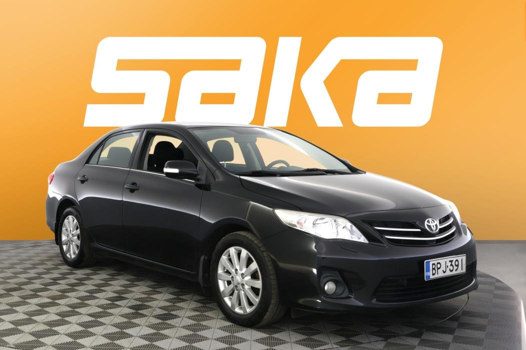 TOYOTA Corolla 2012