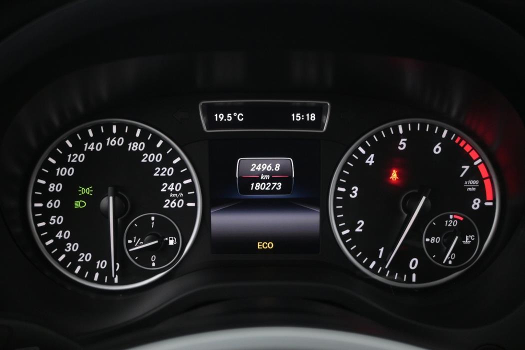 MERCEDES-BENZ A 2014