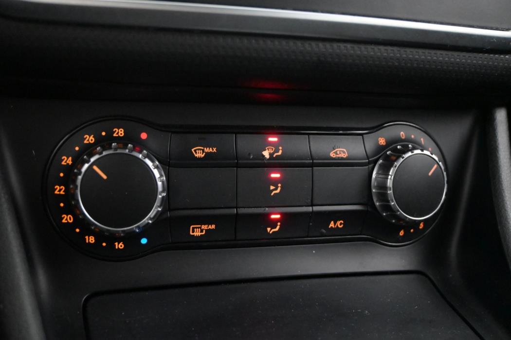 MERCEDES-BENZ A 2014