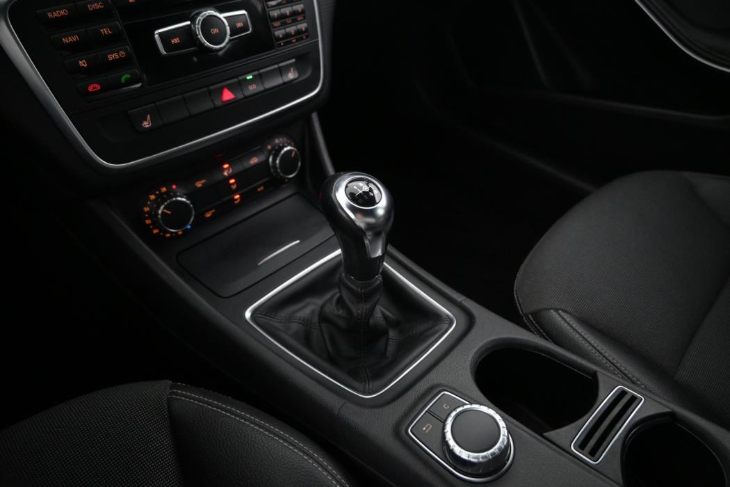 MERCEDES-BENZ A 2014