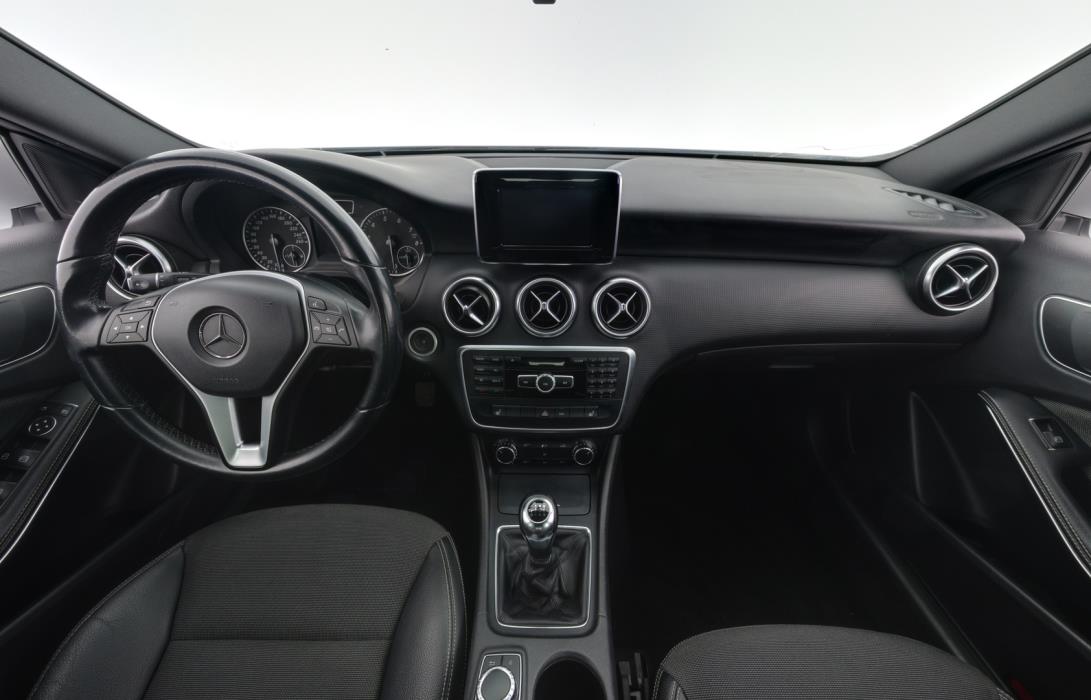 MERCEDES-BENZ A 2014