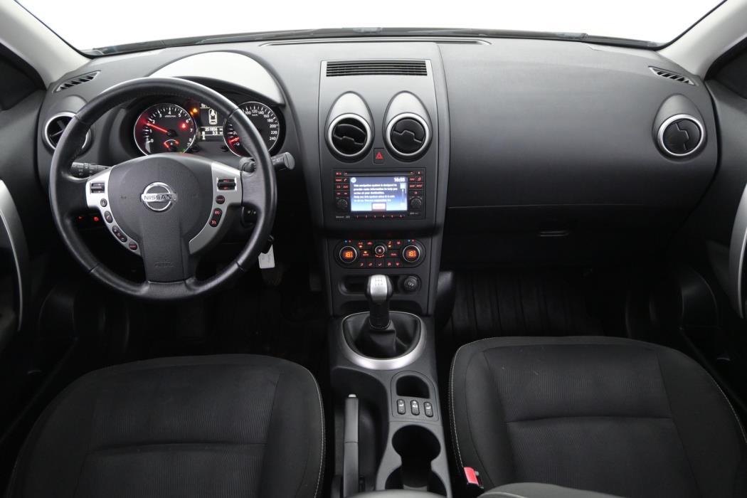 NISSAN Qashqai 2012