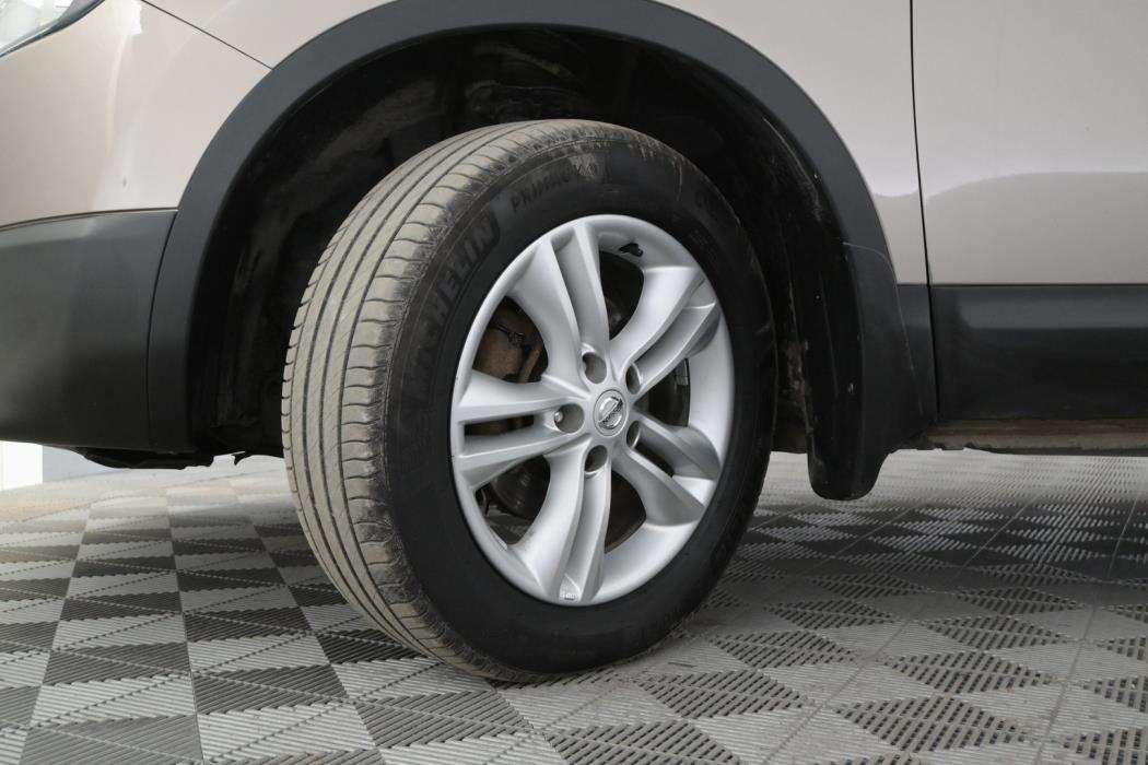 NISSAN Qashqai 2012