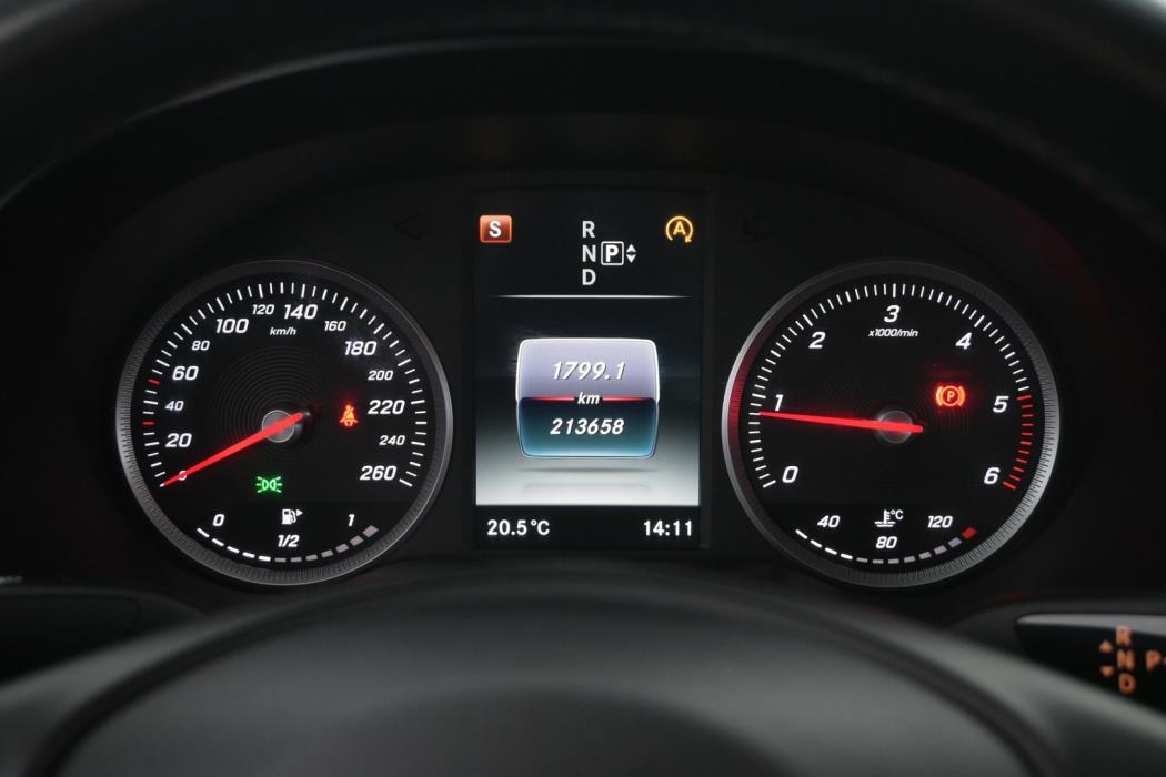 MERCEDES-BENZ C 2015
