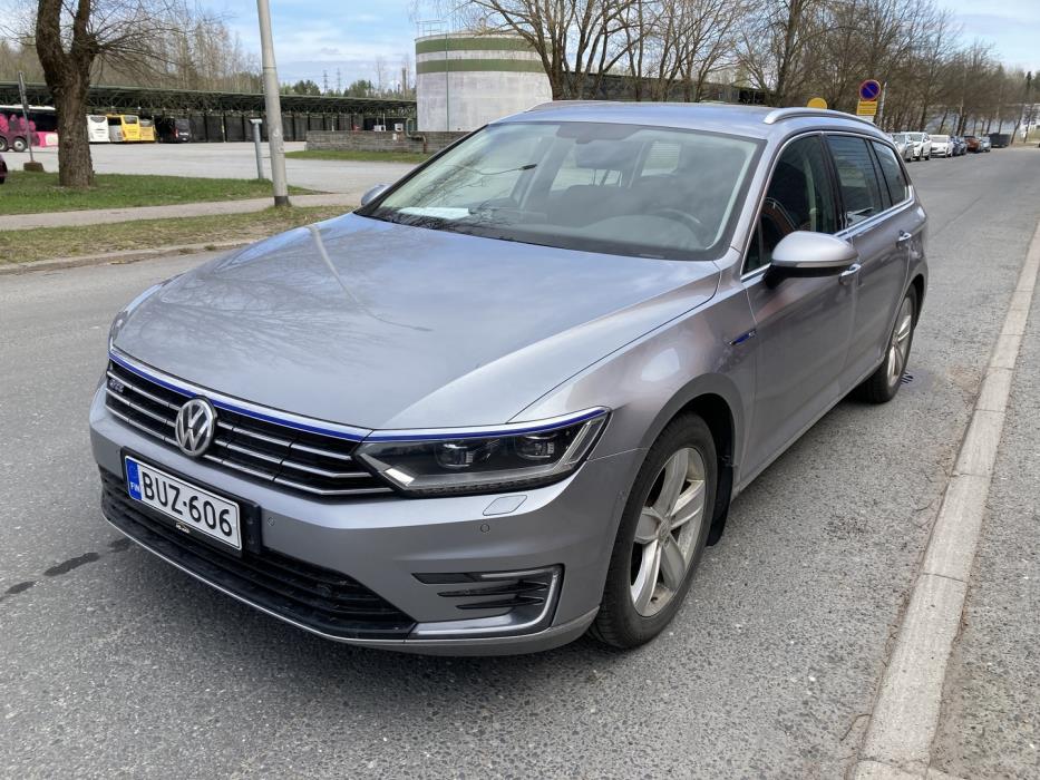 VOLKSWAGEN Passat 2018