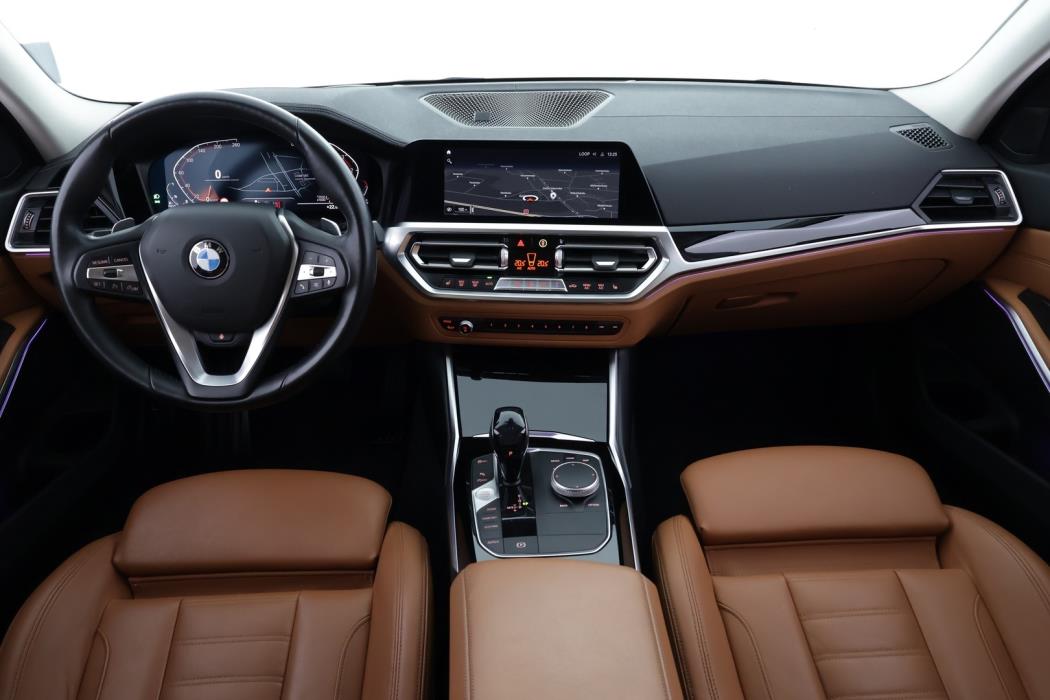 BMW 320 2019