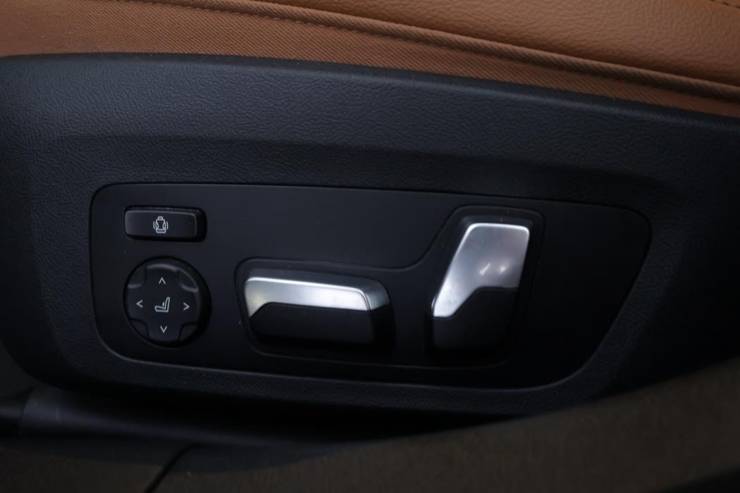 BMW 320 2019