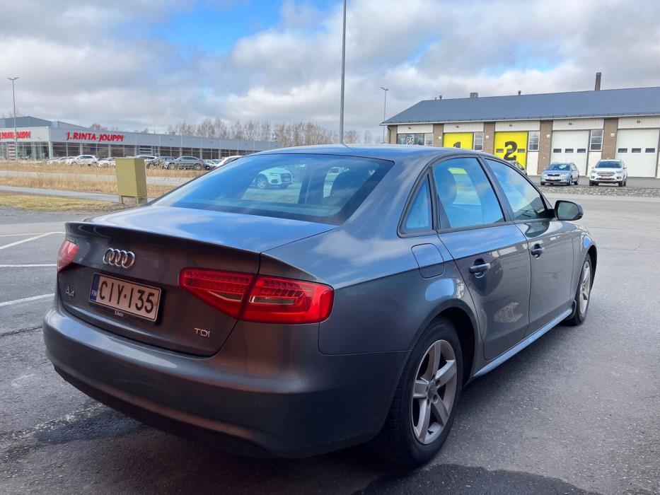 AUDI A4 2013