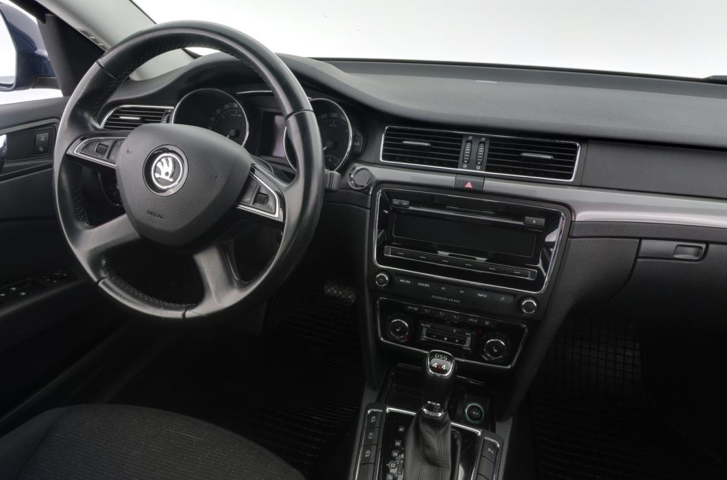 SKODA Superb 2015