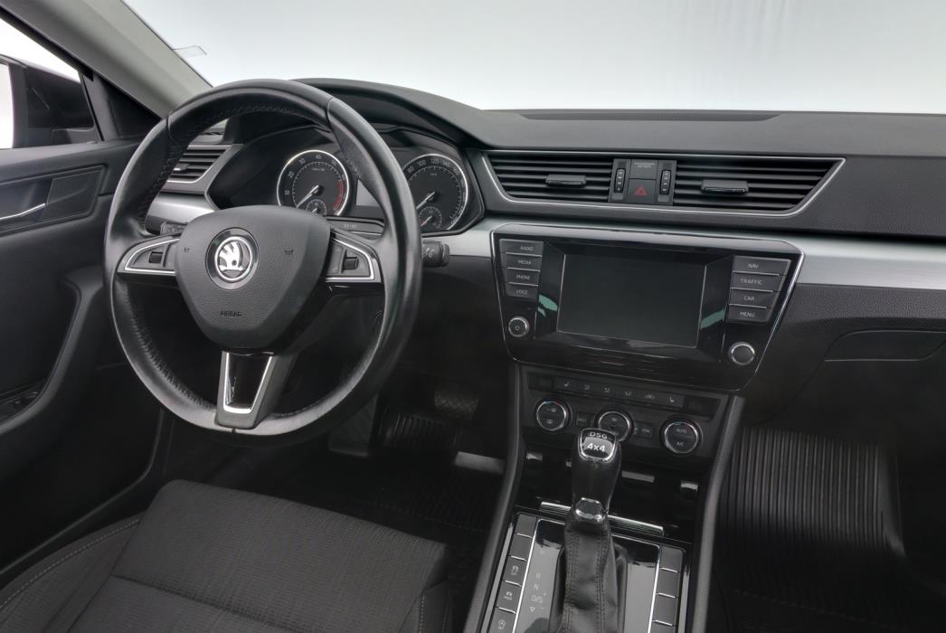 SKODA Superb 2015