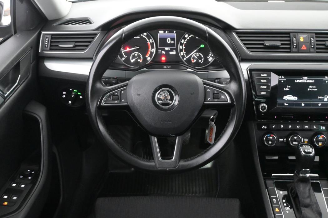 SKODA Superb 2015