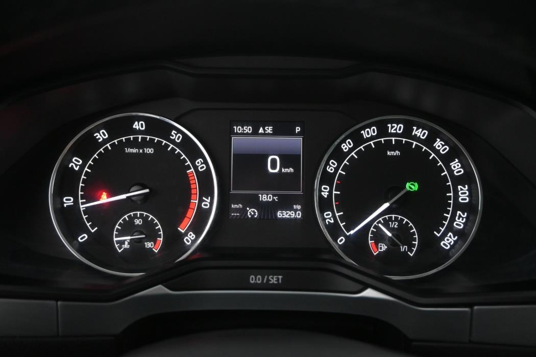 SKODA Superb 2015
