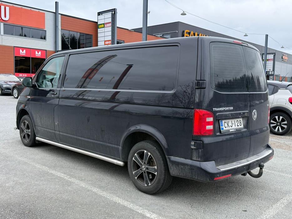 VOLKSWAGEN Transporter 2017