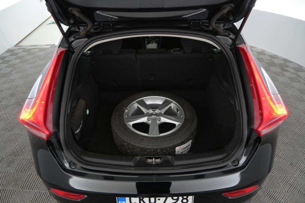 VOLVO V40 2017