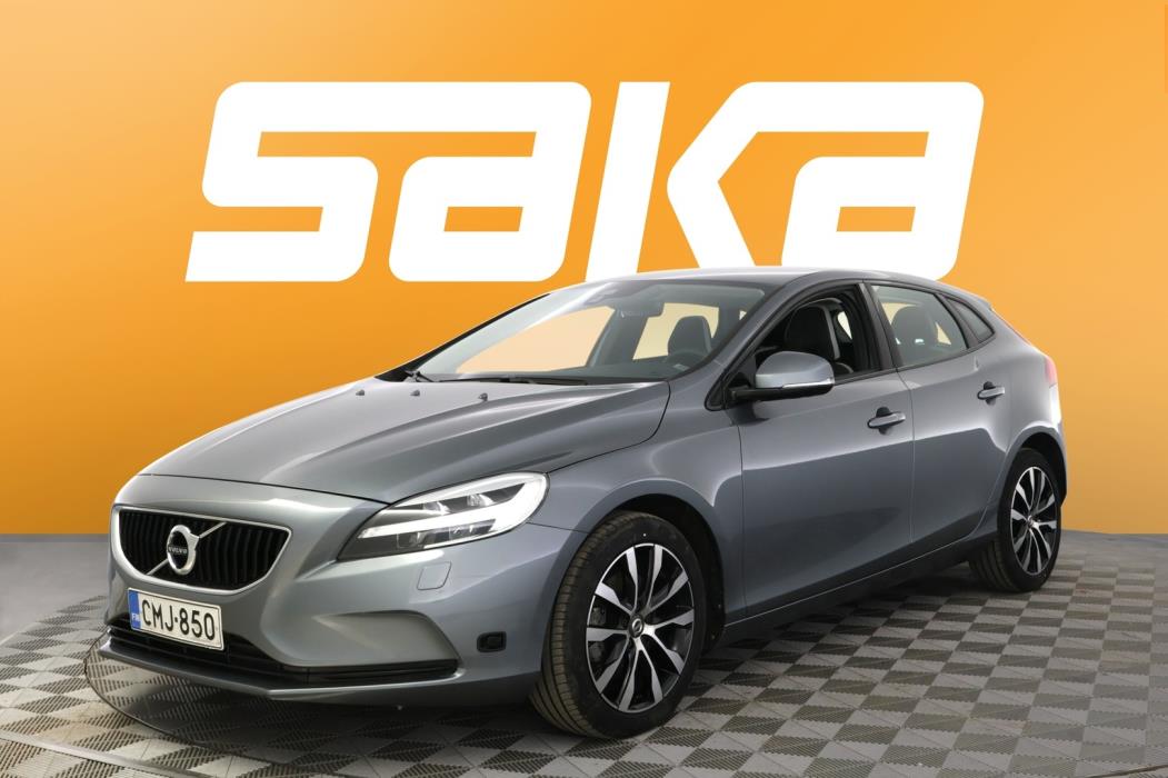 VOLVO V40 2019