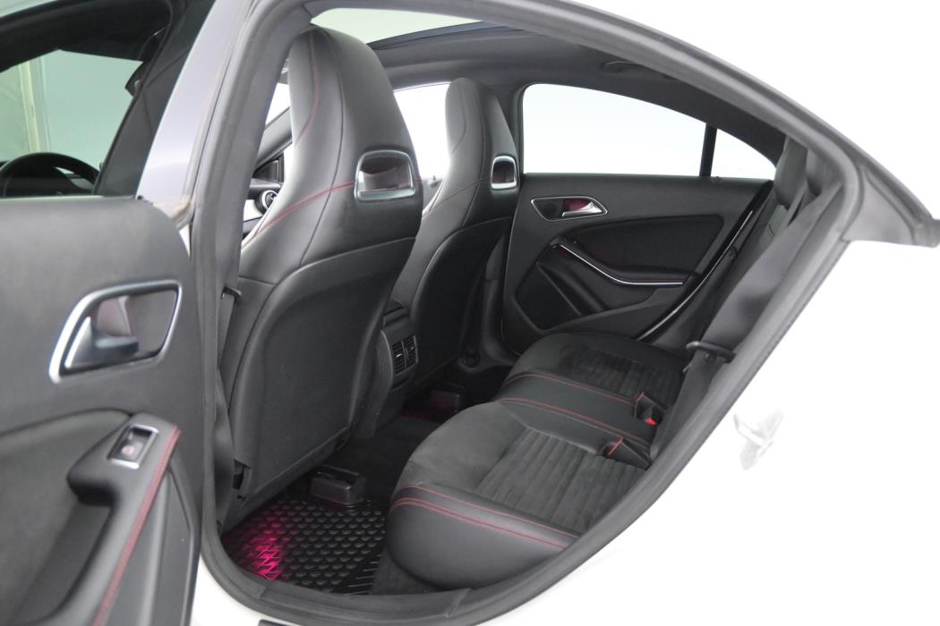 MERCEDES-BENZ CLA 2015