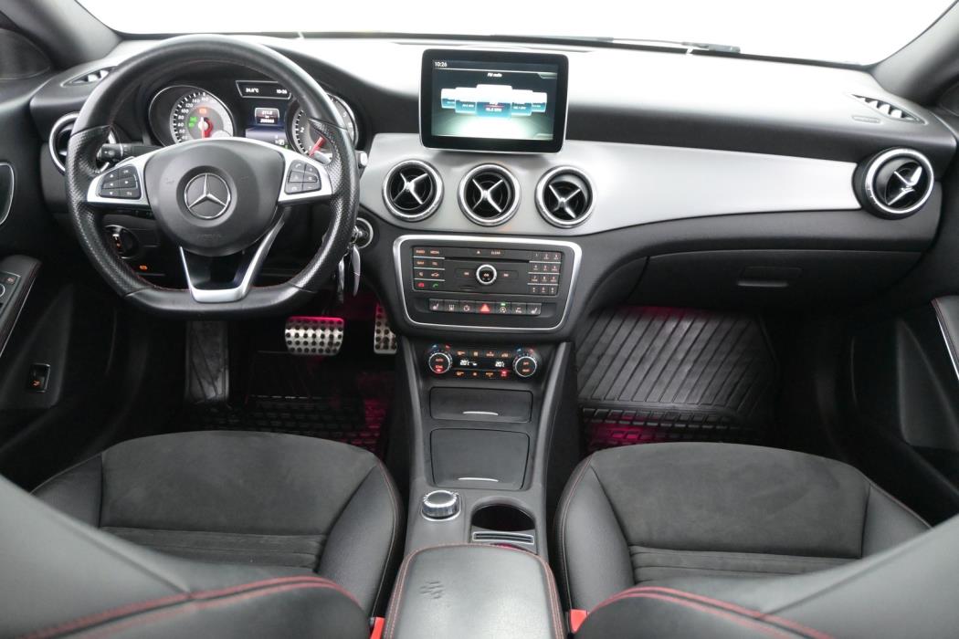 MERCEDES-BENZ CLA 2015