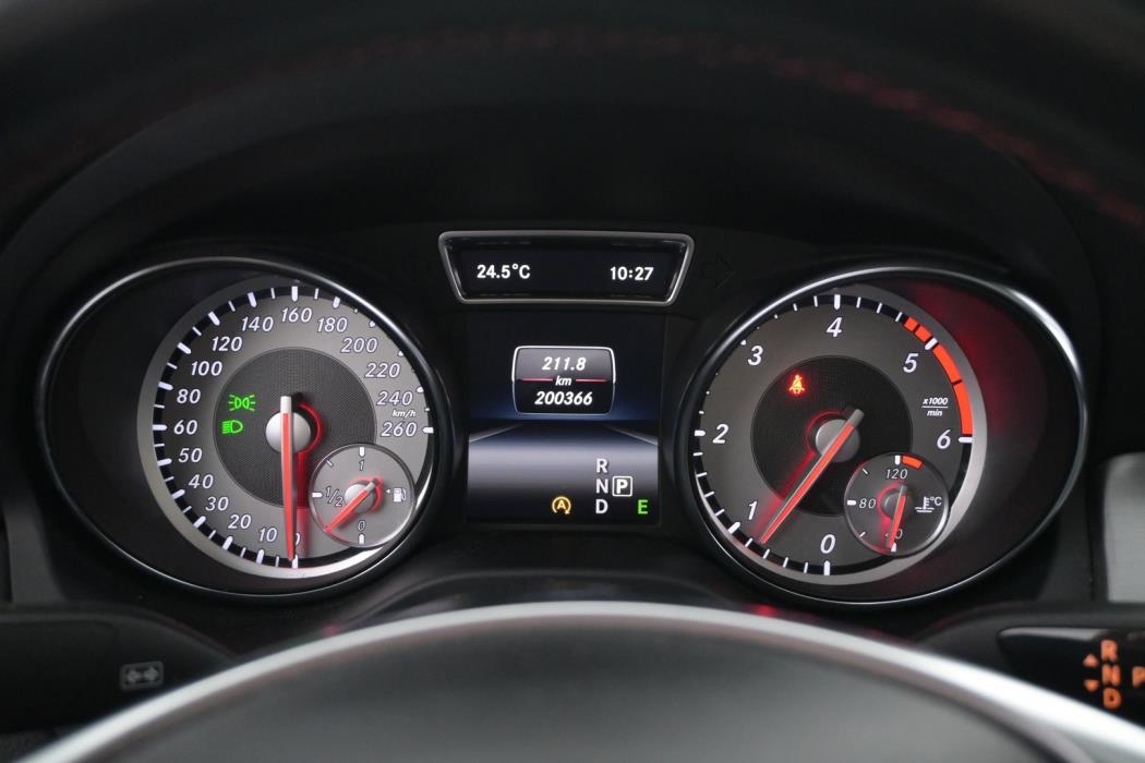 MERCEDES-BENZ CLA 2015