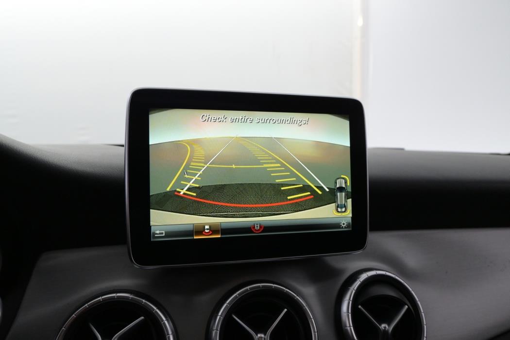 MERCEDES-BENZ CLA 2015