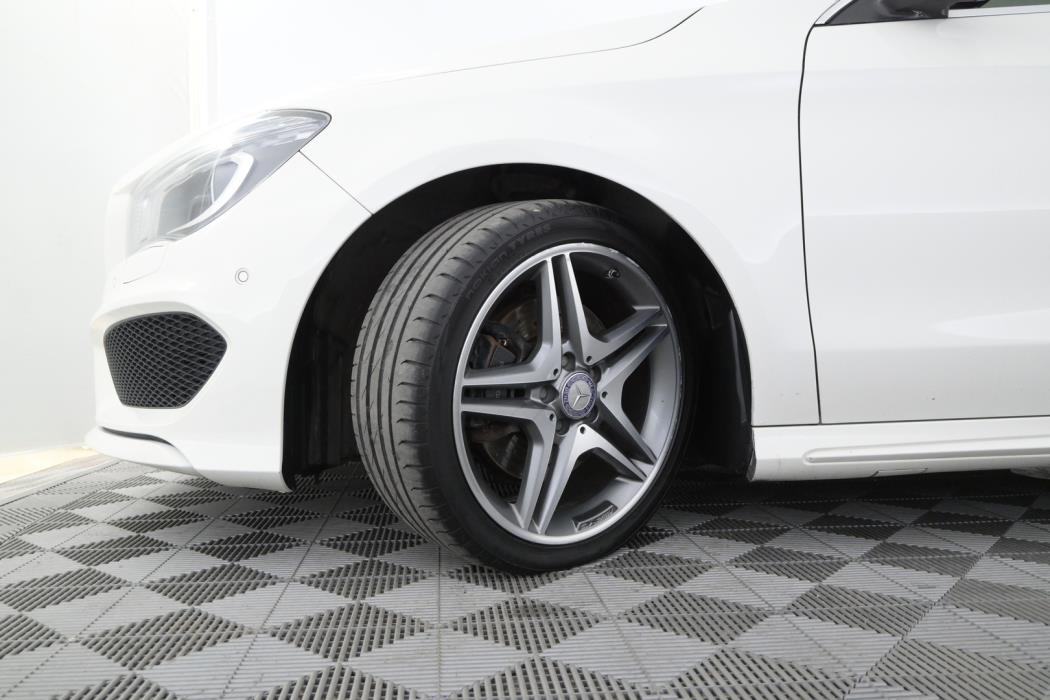 MERCEDES-BENZ CLA 2015