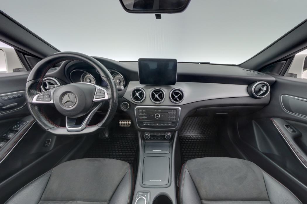 MERCEDES-BENZ CLA 2015