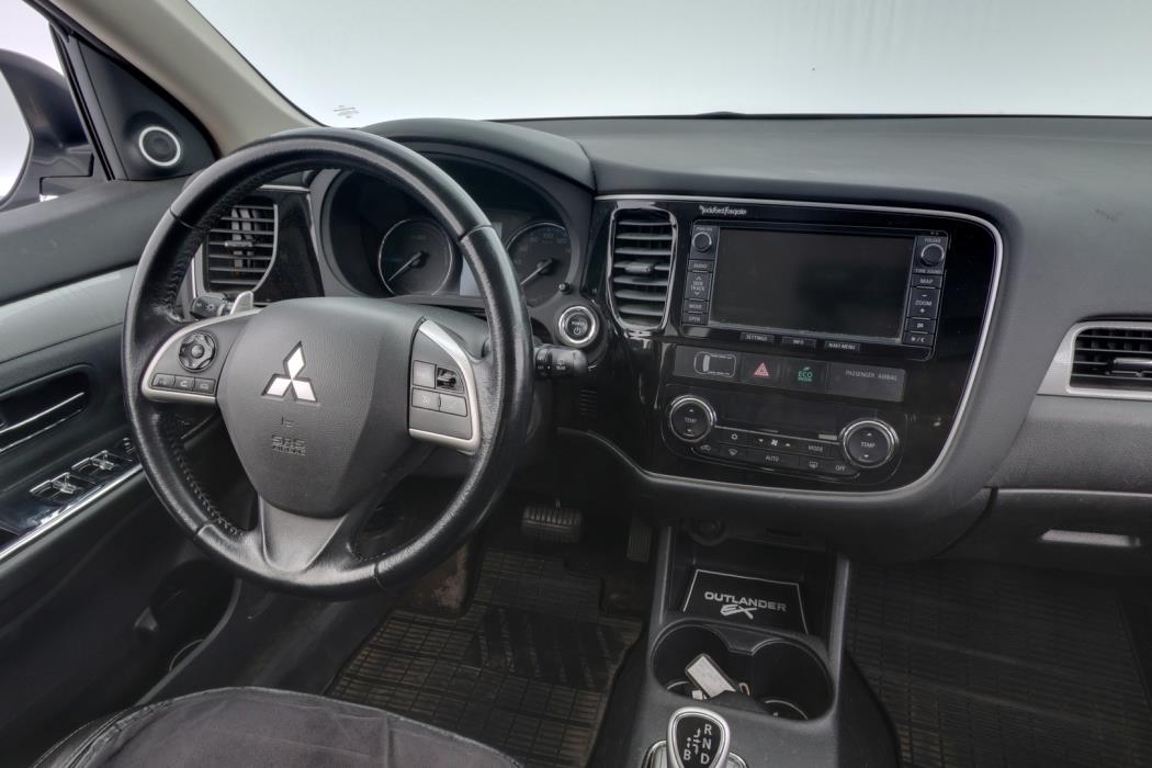 MITSUBISHI Outlander 2014