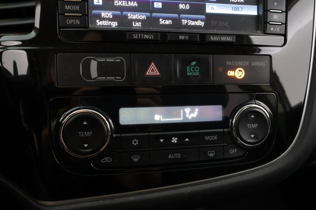 MITSUBISHI Outlander 2014