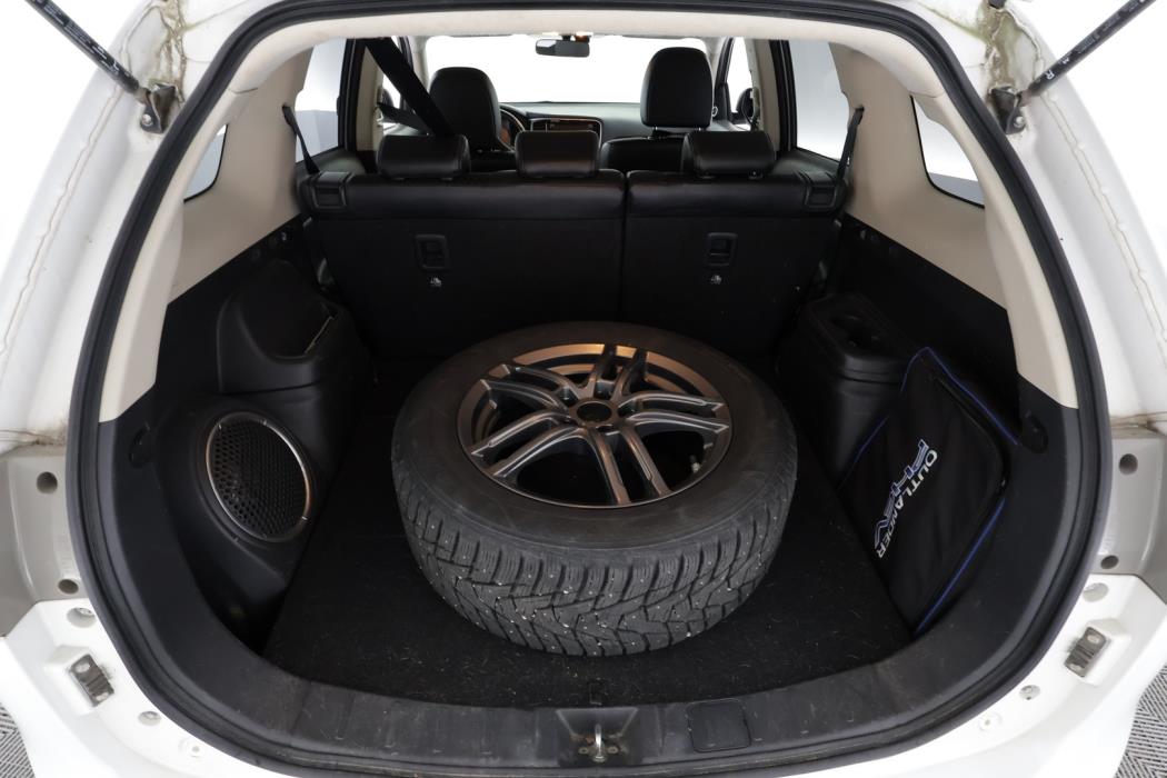 MITSUBISHI Outlander 2014