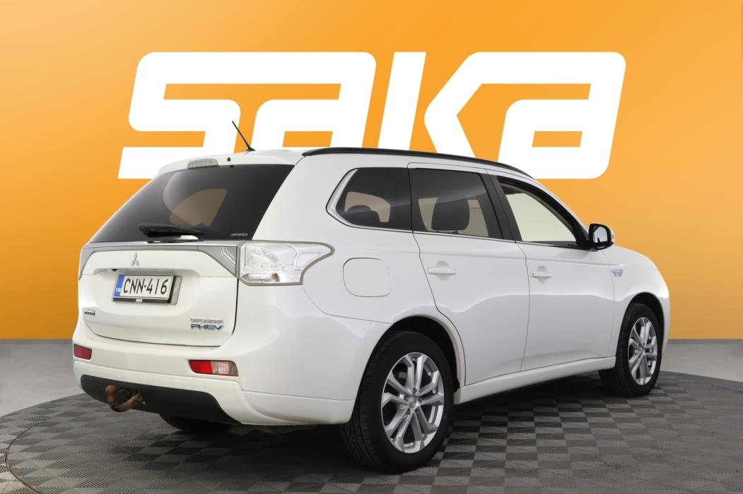 MITSUBISHI Outlander 2014