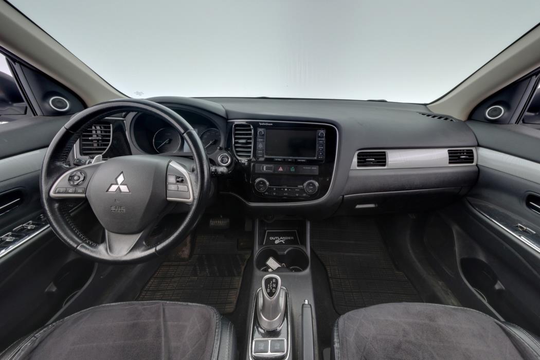 MITSUBISHI Outlander 2014