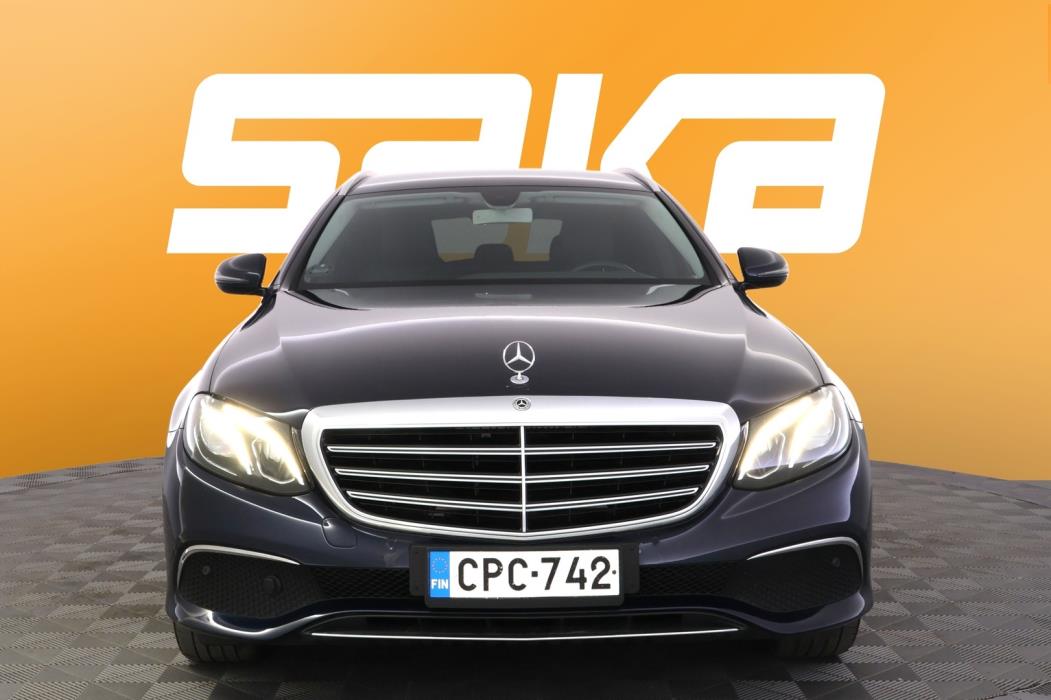 MERCEDES-BENZ E 2018