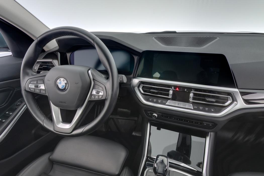 BMW 320 2021