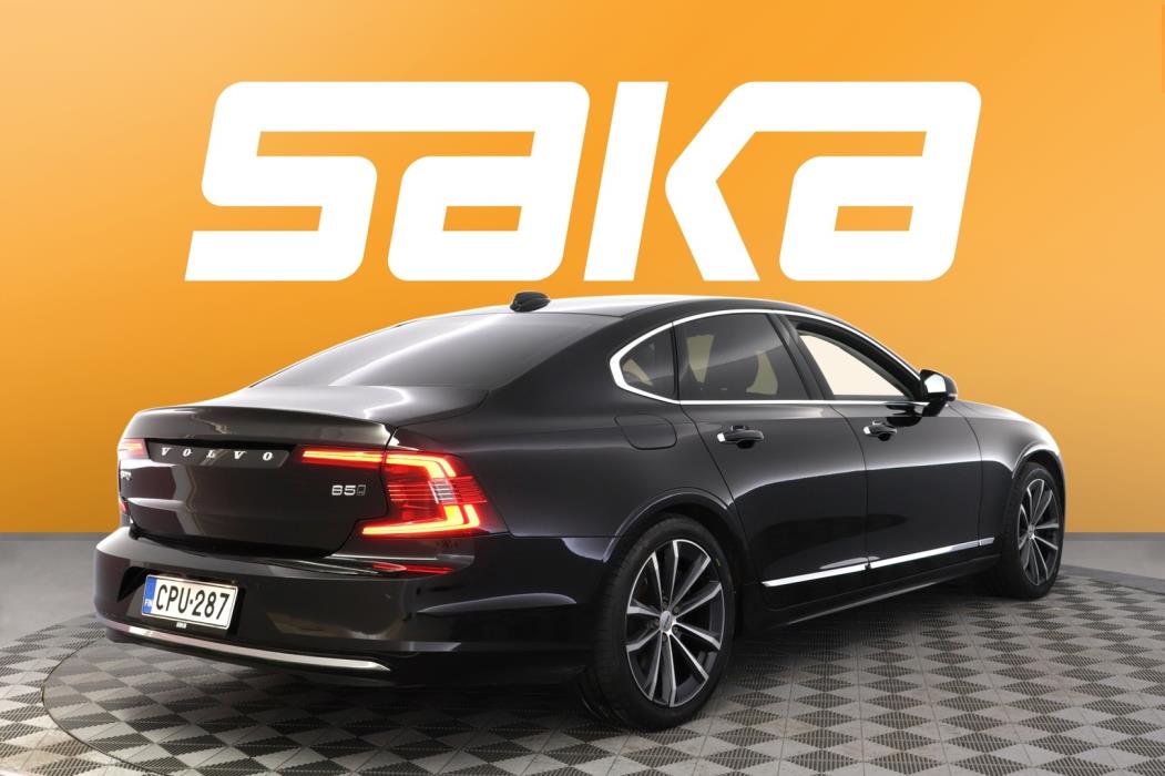 VOLVO S90 2022