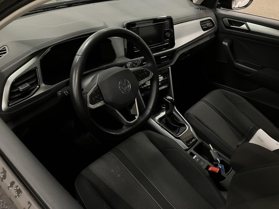 VOLKSWAGEN T-Roc 2024