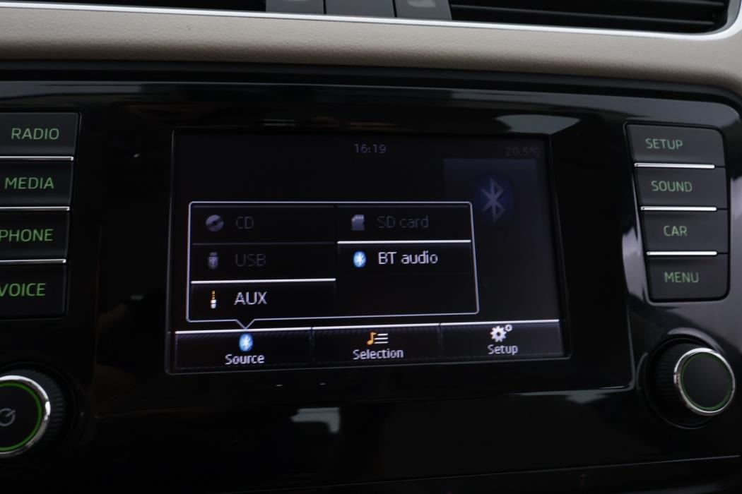 SKODA Octavia 2015