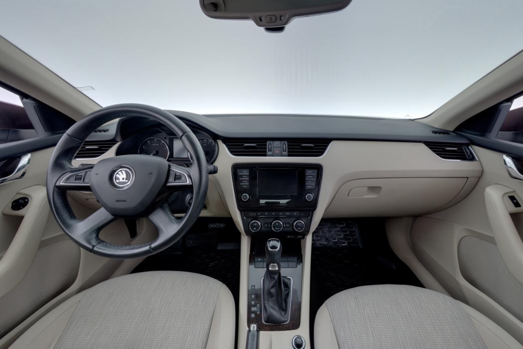 SKODA Octavia 2015