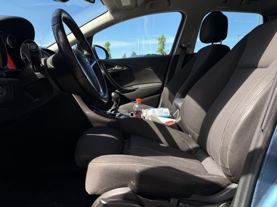 OPEL Astra 2015